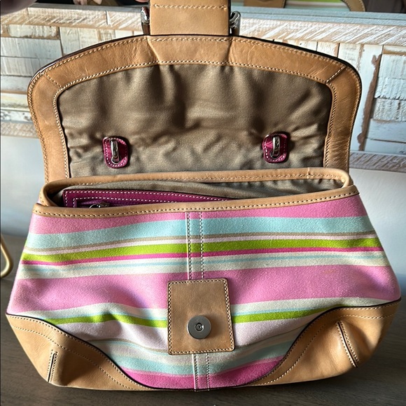 Colorful Striped Women's Bag - Picture 7 of 9